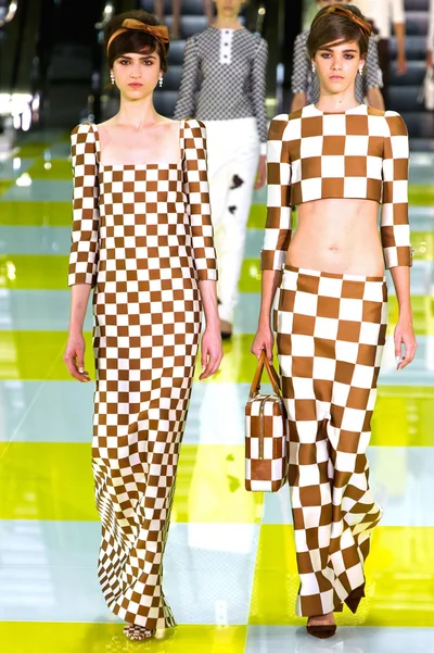 Look 11